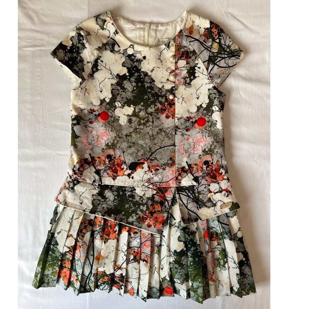 STUNNING BRAND NEW Pili Carerra dress 5-6 years old girl